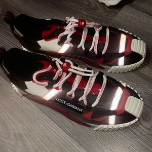 Authentic mens dolce and gabanna sneakers size 43. Gently worn